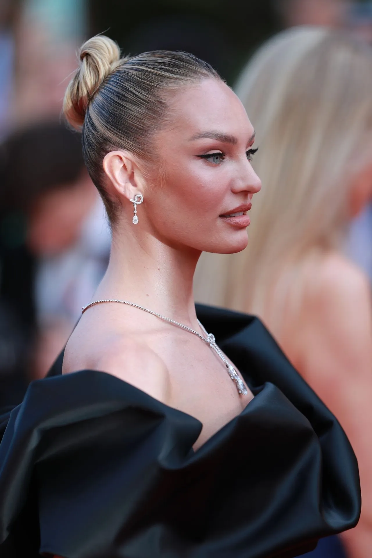 CANDICE SWANEPOEL AT HORIZON RED CARPET THE CANNES FESTIVAL5